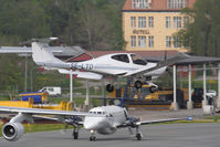 SE-LTD @ ESSB - Airways Flygutbildning - by Roger Andreasson