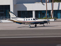 N220MA @ KSMO - N220MA taxiing - by Torsten Hoff