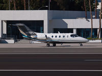 N442FL @ KSMO - N442FL taxiing - by Torsten Hoff