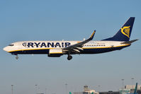 EI-DYF @ EIDW - Ryanair on short finals - by Robert Kearney
