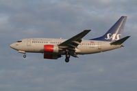 LN-RRY @ EBBR - Arrival of flight SK4743 to RWY 25L - by Daniel Vanderauwera