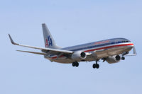 N811NN @ DFW - American Airlines landing at DFW Airport - by Zane Adams