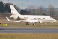 M-LJGI @ EIDW - Exec. lining up r/w 10 - by Robert Kearney