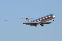 N984TW @ DFW - American Airlines landing at DFW Airport