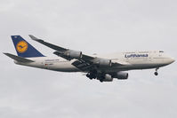D-ABVD @ WSSS - Lufthansa Boeing 747-400 - by Dietmar Schreiber - VAP