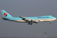 HL7439 @ VIE - Korean Air Cargo - by Joker767