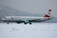 OE-LBE @ LOWI - AUA [OS] Austrian Airlines - by Delta Kilo