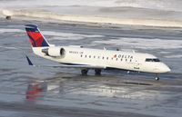 N841AY @ KMSP - CL-600-2B19