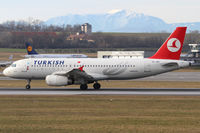 TC-JPF @ VIE - Turkish Airlines - by Joker767