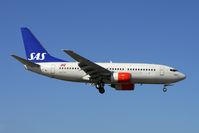 LN-TUI @ GCRR - SAS 2000 Boeing 737-705, c/n: 29094 - by Terry Fletcher