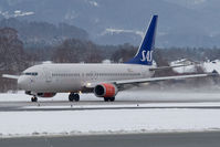 LN-RRS @ LOWS - Scandinavian Airlines 737-800