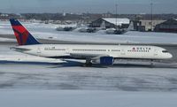 N507US @ KMSP - Delta Airlines Boeing 757-251 - by Kreg Anderson