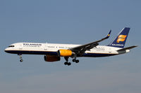 TF-FIU @ SEA - Icelandair replaced SAS on routes to Europe - by Duncan Kirk