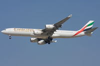 A6-ERD @ OMDB - Emirates - by Thomas Posch - VAP