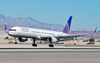 N75861 @ KLAS - United Airlines Boeing 757-33N N75861 C/N 32585 

Las Vegas - McCarran International (LAS / KLAS)
USA - Nevada, February 17, 2011
Photo: Tomás Del Coro - by Tomás Del Coro