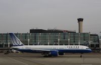 N530UA @ KORD - Boeing 757-200 - by Mark Pasqualino