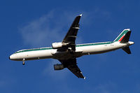 I-BIXI @ EGLL - Airbus A321-112 [0494] (Alitalia) Home~G 10/12/2009. - by Ray Barber