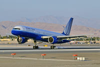 N573UA @ KLAS - United Airlines N573UA 1992 Boeing 757-222 C/N 26685

Las Vegas - McCarran International (LAS / KLAS)
USA - Nevada, February 24, 2011
Photo: Tomás Del Coro - by Tomás Del Coro