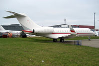 OE-IBC @ EGGW - Austrian registered 2007 Bombardier BD-700-1A11 Global 5000, c/n: 9269 at Luton - by Terry Fletcher