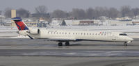 N920XJ @ KMSP - taxi to gat at MSP - by Todd Royer