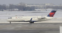 N423SW @ KMSP - Taxi for departure at MSP - by Todd Royer
