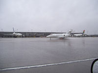 N95UP @ IAD - Rainy day in the nations capitol - by Jim Dymond