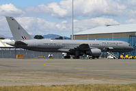 NZ7571 @ NZCH - in for 1/2 hour then away again - by Bill Mallinson