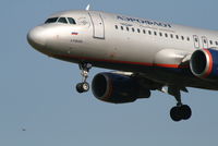 VP-BQP @ EBBR - Arrival of A.Rubliev (flight SU235) to RWY 25L - by Daniel Vanderauwera