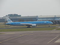 PH-BVF @ EHAM - Klm new 777-300 - by ghans