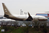 N88WR @ EGGW - 1999 Boeing 737-79U, c/n: 29441 at Luton - by Terry Fletcher