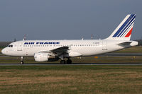 F-GRHO @ VIE - Air France - by Chris Jilli