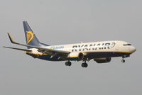 EI-DPW @ EIDW - Ryanair - by Chris Hall