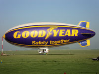 G-HLEL @ LFPE - 1er day since 2001 last operation GOODYEAR in Europe.
Reporter Jean-luc Lomexicano for Blimp N2A - by Thierry DETABLE