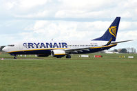 EI-EPA @ EIDW - New B737 for Ryanair lining up r/w 28 - by Robert Kearney