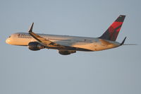 N712TW @ KLAX - Delta Airlines Boeing 757-2Q8, DAL2362 departing RWY 25R KLAX enroute to KJFK. - by Mark Kalfas