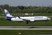 TC-SNR @ EDDL - SunExpress in bright colours - by Joop de Groot