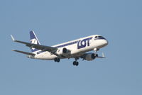 SP-LIN @ EBBR - Arrival of flight LO235 to RWY 02 - by Daniel Vanderauwera