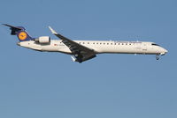 D-ACKL @ EBBR - Flight LH2282 is arriving to RWY 02 - by Daniel Vanderauwera