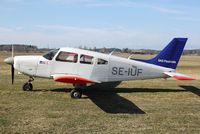 SE-IUF @ ESVQ - SAS Flygklubb Piper Archer II