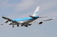 PH-BFC @ KORD - KLM Boeing 747-406BC PH-BFC, KLM47 RWY 28 approach KORD, enroute from EHAM (Amsterdam Schiphol). - by Mark Kalfas