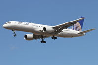 N507UA @ KORD - United Airlines Boeing 757-222, UAL396 arriving from KLAS, RWY 28 approach KORD. - by Mark Kalfas