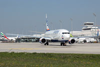 TC-SNU @ EDDM - Sun Express B738 - by Johannes Winkler