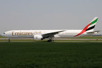 A6-ECJ @ VIE - Emirates - by Chris Jilli