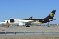 N135UP @ DFW - United Parcel Service at DFW Airport - by Zane Adams