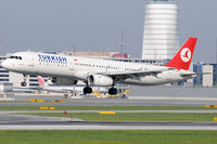 TC-JRI @ VIE - Turkish Airlines - by Chris Jilli