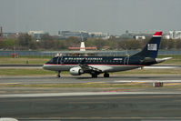 N811MD @ DCA - US Airways Express Embraer 170 at Reagan National - by Mauricio Morro