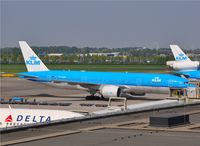 PH-BQM @ EHAM - KLM 777 - by Jan Lefers