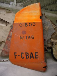 F-CBAE @ LFPB - unique survival during fire of reserve of musée de l'air the 17/05/1990 - by juju777