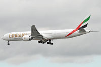 A6-EGA @ EGLL - Emirates - by Artur Bado?