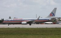 N823NN @ MIA - American 737-800 - by Florida Metal